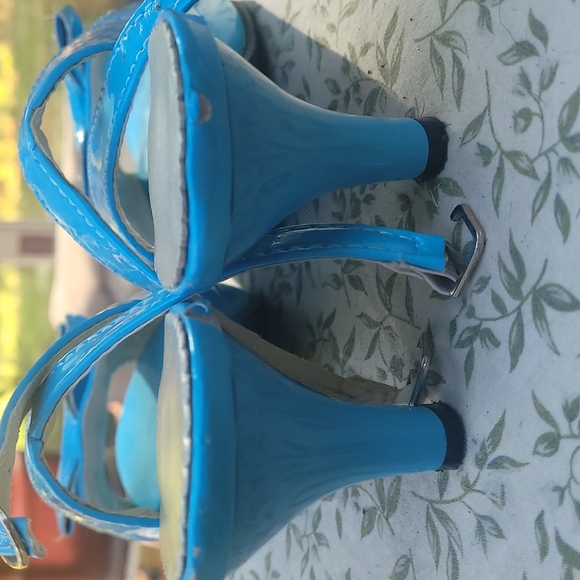 Heels size 11.5 - Picture 6 of 9